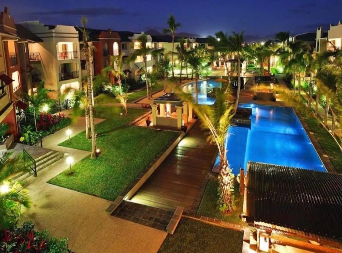 Paradise Resort Living One Bedroom Apartment Westcourt