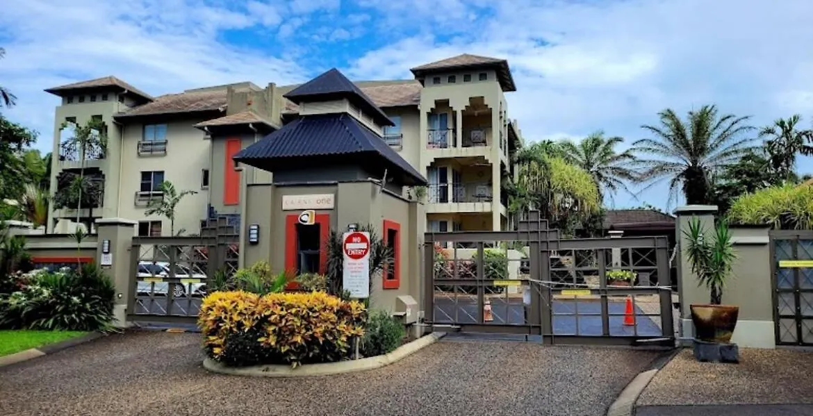 Paradise Resort Living One Bedroom Apartment Westcourt
